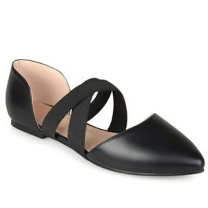Pointy-toe ballet flats